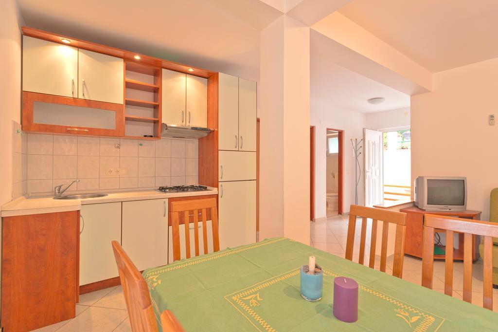 Apartments Nautic Zavala Kültér fotó