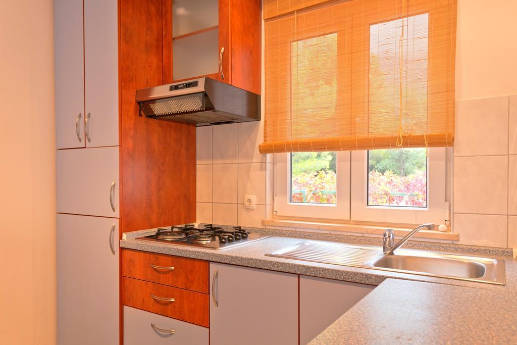 Apartments Nautic Zavala Kültér fotó